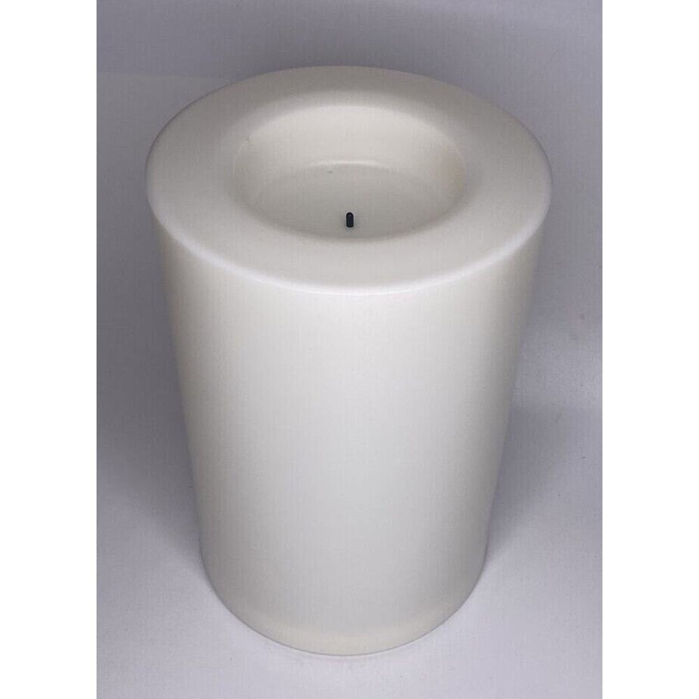 PartyLite Light Illusions Outdoor LED Candle Cream 6"x9" P26D/LDR6910
